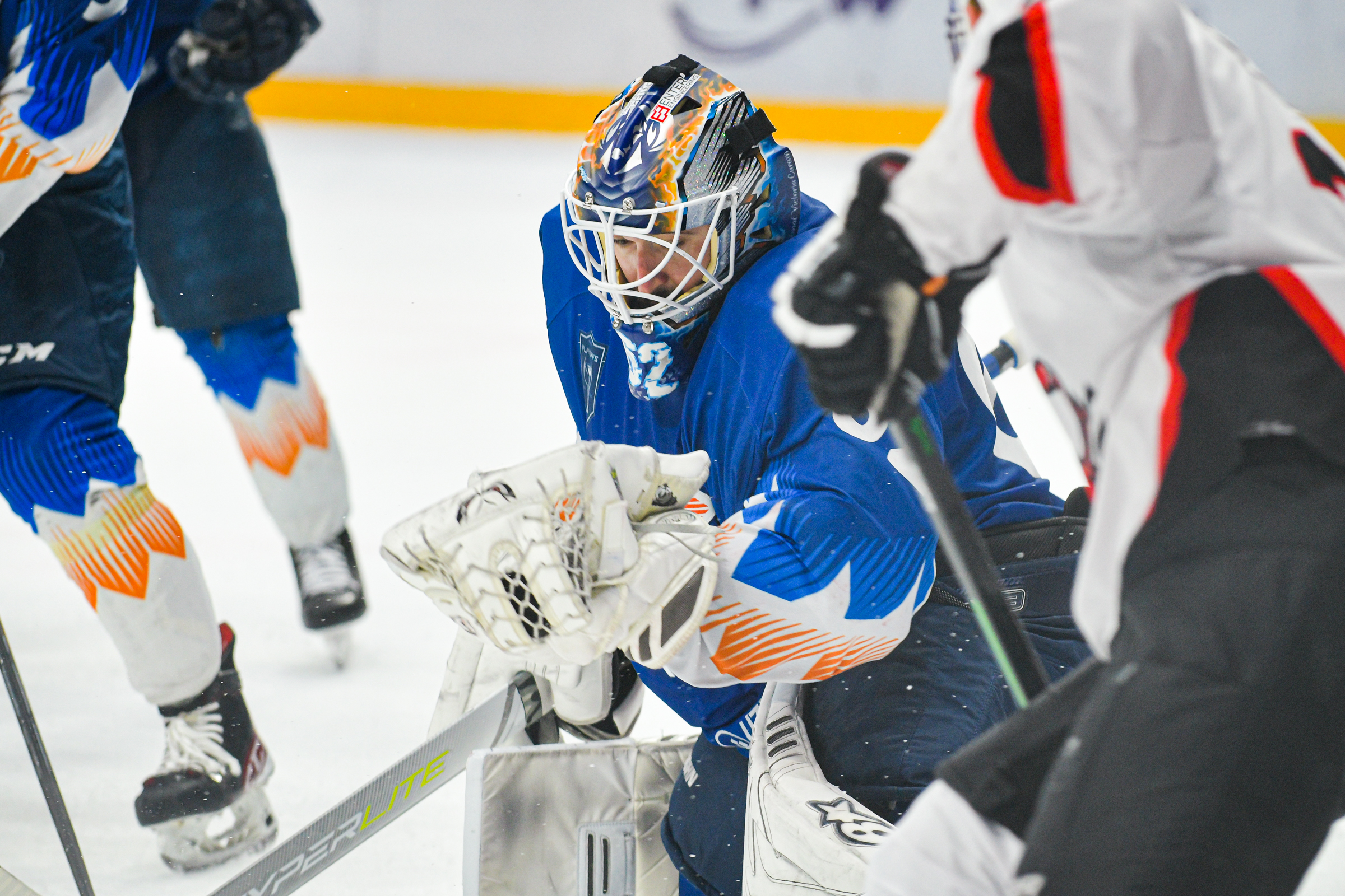 Игры хумо. Хк Хумо. Форма хк Хумо. Humo Hockey Club. Хоккей кто стал новым главным тренером «Хумо»?.